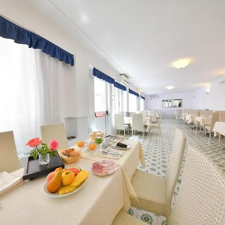 Fortuna - Seaside Hotel Lacco Ameno (Isola d'Ischia)