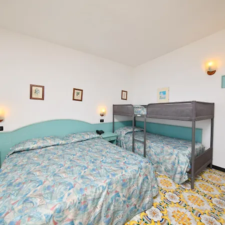 Hotel Fortuna - Seaside 3*